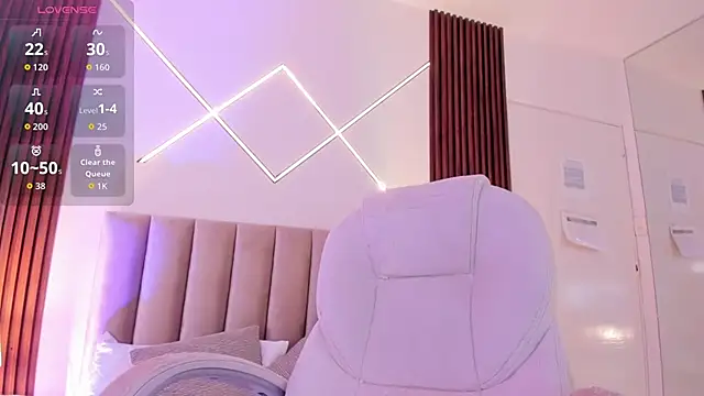 alisson sanders online show from October 15, 1:14 pm