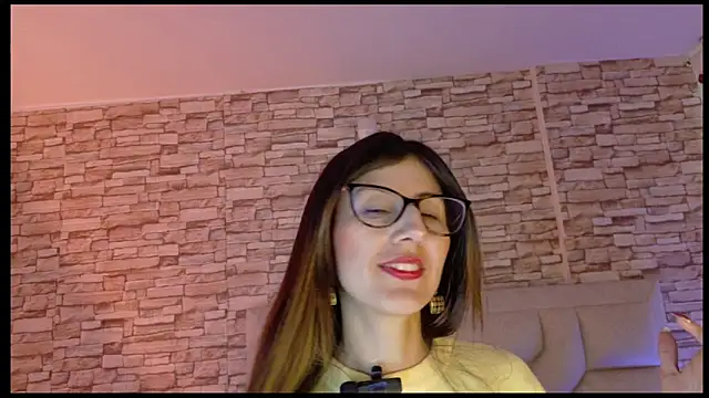  jade white  online show from April 27, 4:59 pm