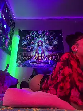 redbonejada online show from February 9, 8:11 pm