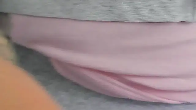 SkinnyDolly online show from April 26, 2:53 am