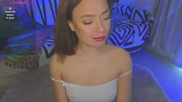 KellyFouler online show from April 25, 5:21 am