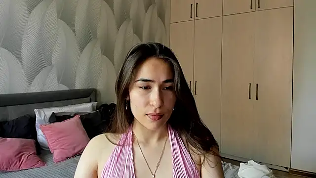 Bambiii bby online show from June 10, 7:18 am