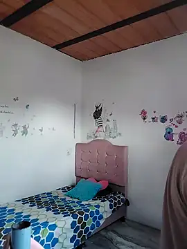 maye dan online show from April 24, 3:15 pm