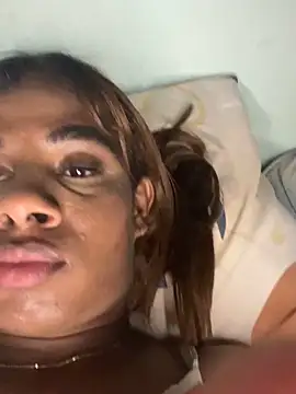 alejandrasxx online show from October 15, 3:53 am