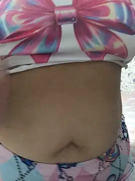 Candy Queenn online show from April 25, 9:45 am