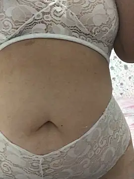 Candy Queenn online show from April 22, 9:17 am