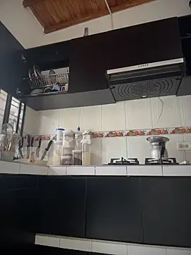 tuckersabrina online show from February 7, 1:48 pm