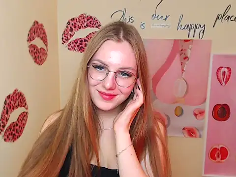 Snapshot of _AlMamiyy_ chatting on September 10, 1:44 pm AlMamiyy online show from September 10, 1:44 pm