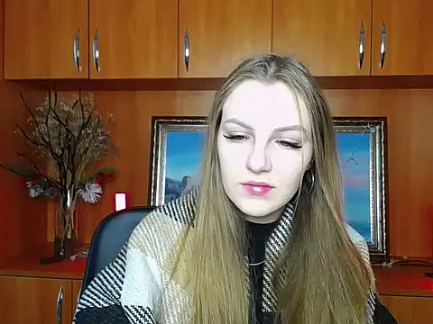 Snapshot of _AlMamiyy_ chatting on September 27, 6:20 am AlMamiyy online show from September 27, 6:20 am