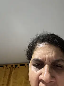 Snapshot of siri_duque chatting on October 6, 3:12 am siri duque online show from October 6, 3:12 am