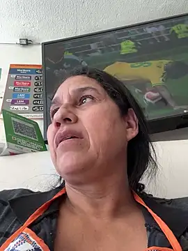 siri duque online show from June 11, 7:54 pm