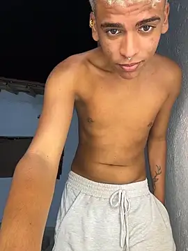 Leo bunny hot online show from April 22, 3:25 am