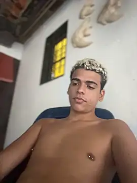 Leo bunny hot online show from February 3, 12:32 am