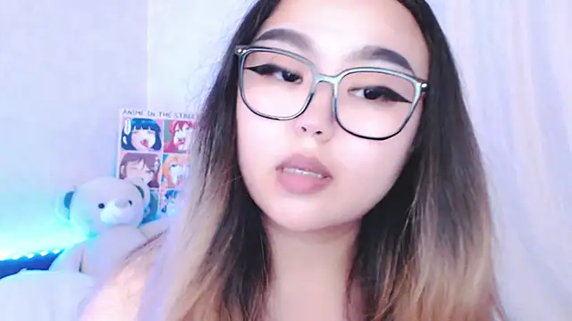 amelia sunlight online show from July 12, 7:47 pm
