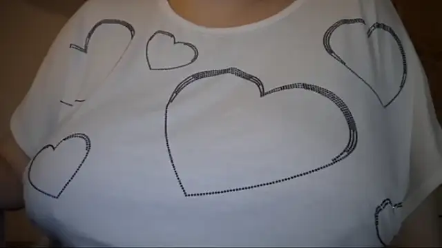 AalinnaK online show from January 14, 9:20 pm