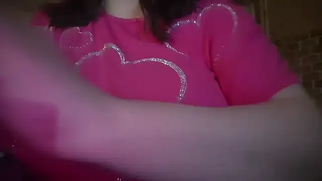 AalinnaK online show from December 17, 6:23 pm