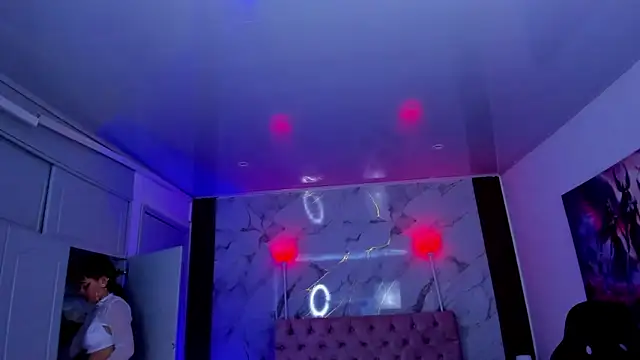 AuroraDiaz online show from February 9, 8:00 pm