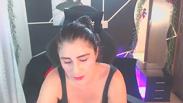 LUCY LI online show from April 24, 7:38 pm