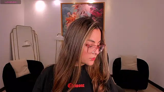 AllisonRogersX online show from April 25, 7:00 pm