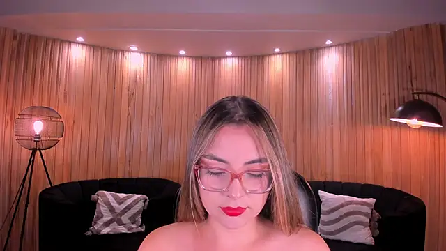 AllisonRogersX online show from April 5, 4:55 am