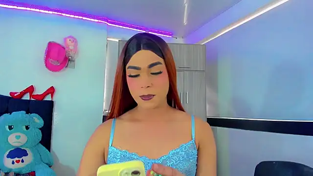 Hellen moons   online show from October 22, 6:13 pm