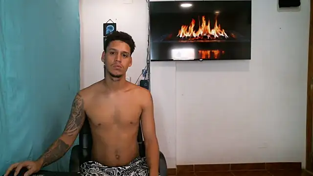 JacobandChloee online show from April 4, 12:31 am