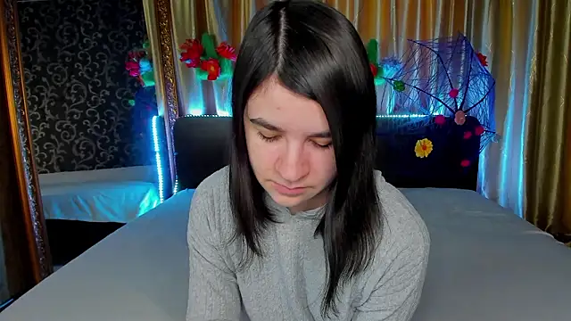  Polly Love  online show from March 9, 7:22 am