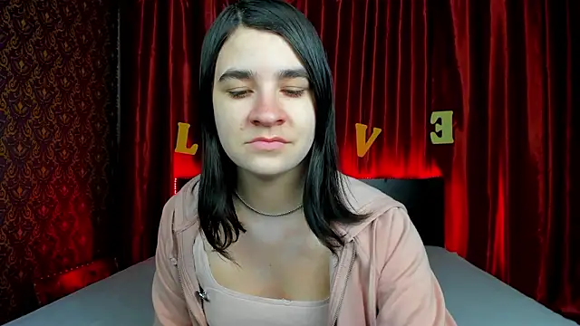  Polly Love  online show from February 21, 7:42 am