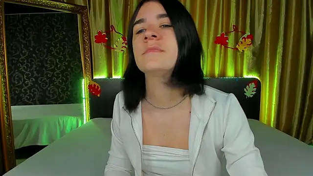  Polly Love  online show from October 20, 6:05 am