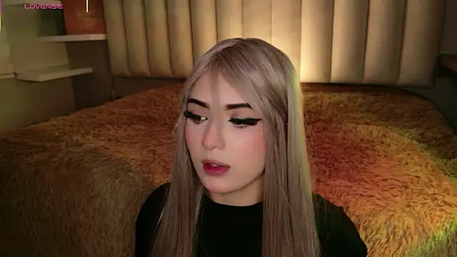 Megan mooree  online show from February 14, 1:24 pm