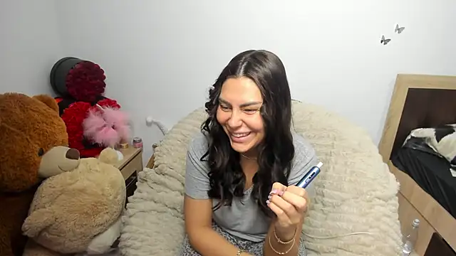 kilenyapatrice online show from February 8, 2:21 pm