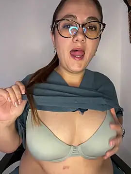 Shianrose online show from April 21, 8:16 pm