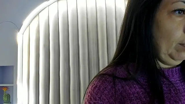 Snapshot of JaylaScott__ chatting on October 9, 11:36 am JaylaScott online show from October 9, 11:36 am
