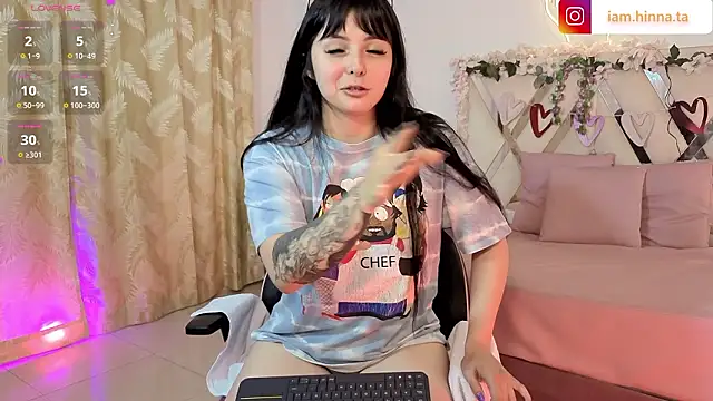 hina tay online show from February 3, 6:40 am