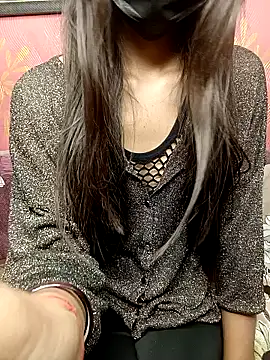 poojaji690 online show from December 21, 11:25 am