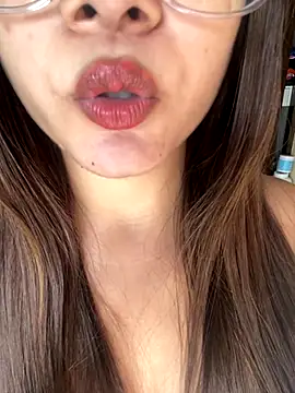 Snapshot of Shikha_49 chatting on September 14, 10:35 am Shikha 49 online show from September 14, 10:35 am