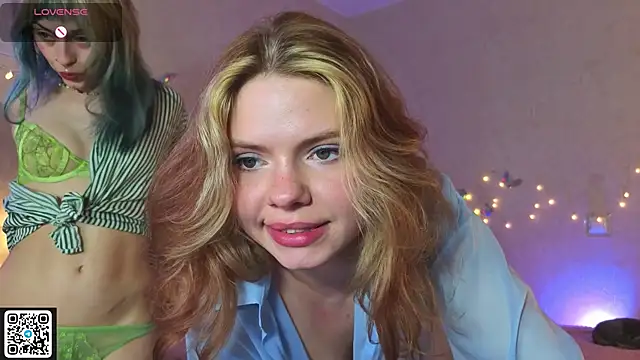 Red  Candy online show from July 12, 3:13 pm