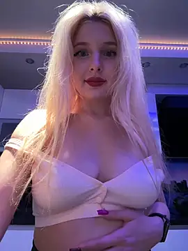 XMelissaX online show from October 3, 9:42 pm