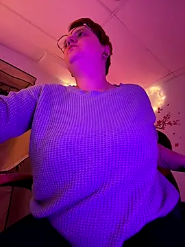 Sweetleeahxx online show from January 7, 2:59 am