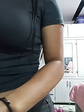 Sara Brownx online show from July 13, 12:11 am