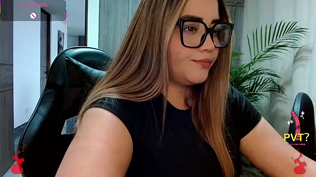 Lucia star   online show from February 16, 8:09 pm