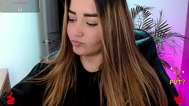 Lucia star   online show from May 15, 2:38 am