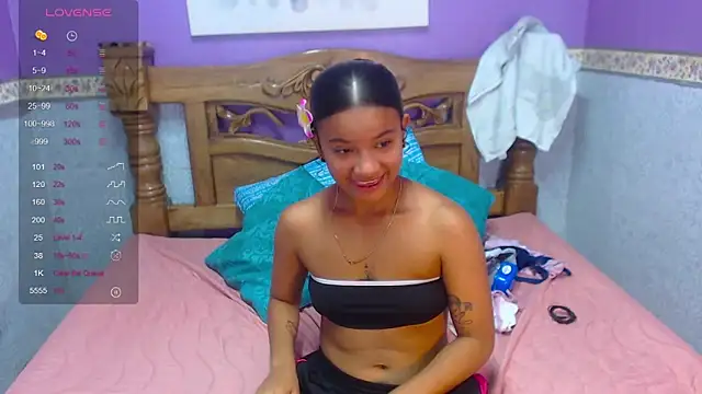 Snapshot of Angelica_Blue chatting on September 17, 5:22 pm Angelica Blue online show from September 17, 5:22 pm