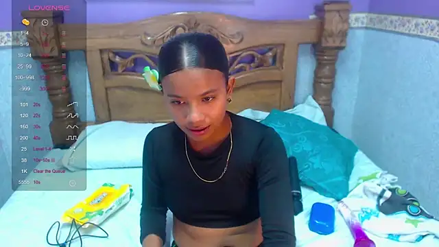 Snapshot of Angelica_Blue chatting on September 25, 9:01 pm Angelica Blue online show from September 25, 9:01 pm