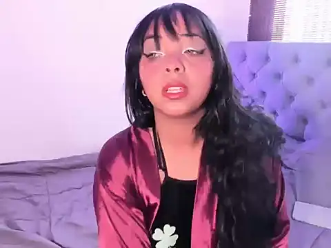 EvangelineFoxxy11 online show from March 17, 7:18 pm