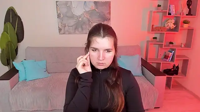 BonneyLove online show from April 7, 5:37 pm