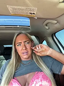 sunshinekisses online show from April 21, 3:41 pm