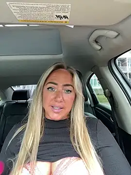 sunshinekisses online show from April 29, 8:14 pm