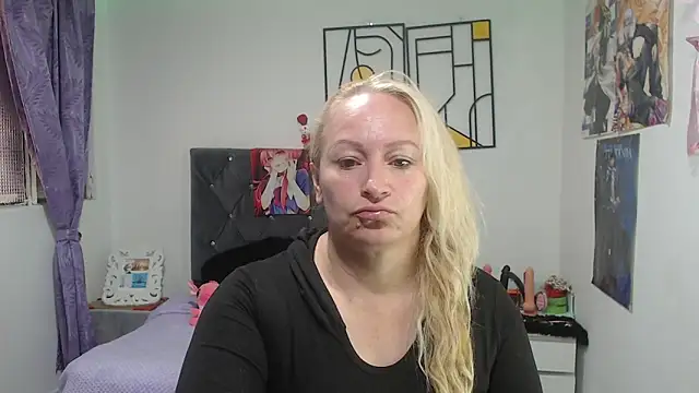emperabigbootybigass online show from June 11, 12:46 pm