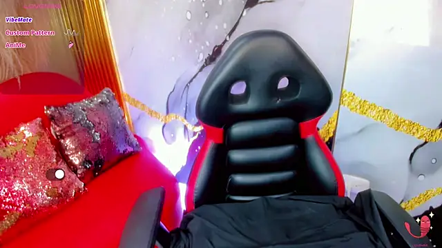 samy  milf online show from April 22, 8:28 pm